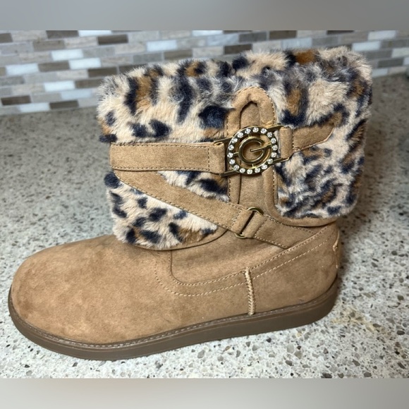💝 Donating! NWOT GBG Los Angelos ALEYA suede Leopard Faux Fur Boots Size 9.5M - Picture 4 of 15